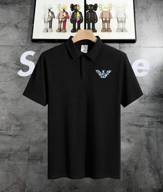 Les polos Armani pour homme reflètent l’élégance raffinée et le savoir-faire emblématique de la maison italienne. Au meilleur prix 