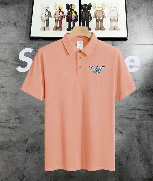 Les polos Armani pour homme reflètent l’élégance raffinée et le savoir-faire emblématique de la maison italienne. Au meilleur prix 
