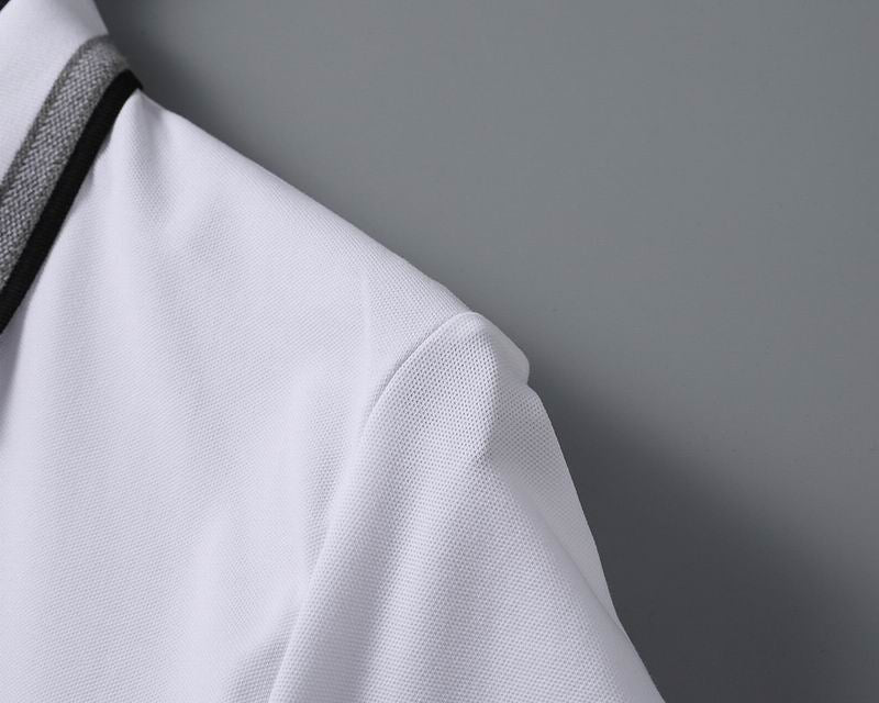 Les polos Hugo Boss pour homme reflètent l’élégance raffinée et le savoir-faire emblématique de la maison italienne. Au meilleur prix 