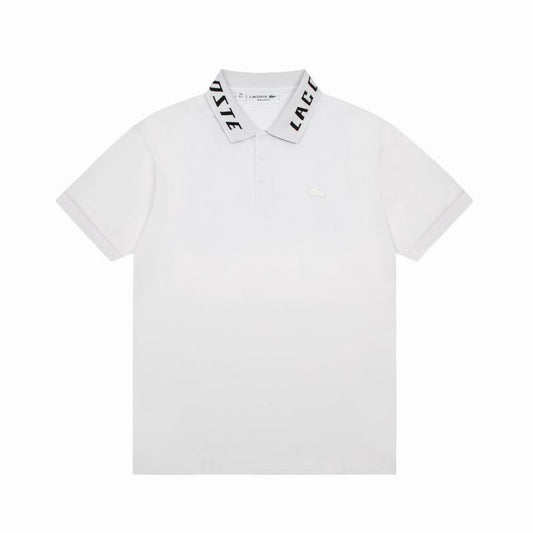 Les polos Lacoste pour homme sont le symbole parfait de l'élégance décontractée, alliant style et confort depuis des générations. Au meilleur prix.