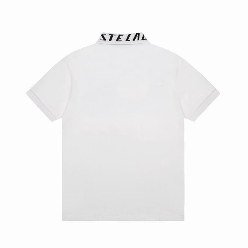 Les polos Lacoste pour homme sont le symbole parfait de l'élégance décontractée, alliant style et confort depuis des générations. Au meilleur prix.