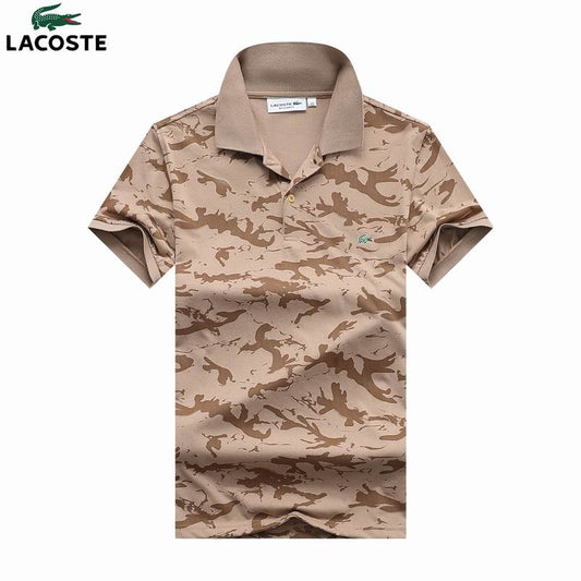 Les polos Lacoste pour homme sont le symbole parfait de l'élégance décontractée, alliant style et confort depuis des générations. Au meilleur prix.