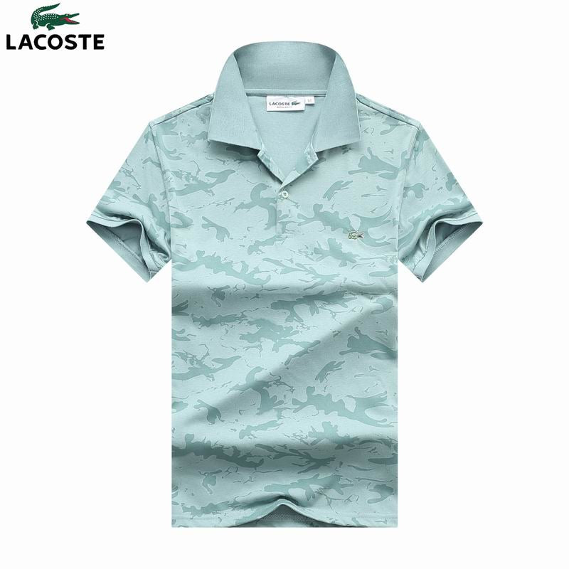 Les polos Lacoste pour homme sont le symbole parfait de l'élégance décontractée, alliant style et confort depuis des générations. Au meilleur prix.