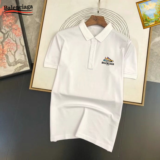 Les polos T-shirt Balenciaga pour homme incarnent l’élégance contemporaine avec une touche de minimalisme audacieux. A des prix abordable 