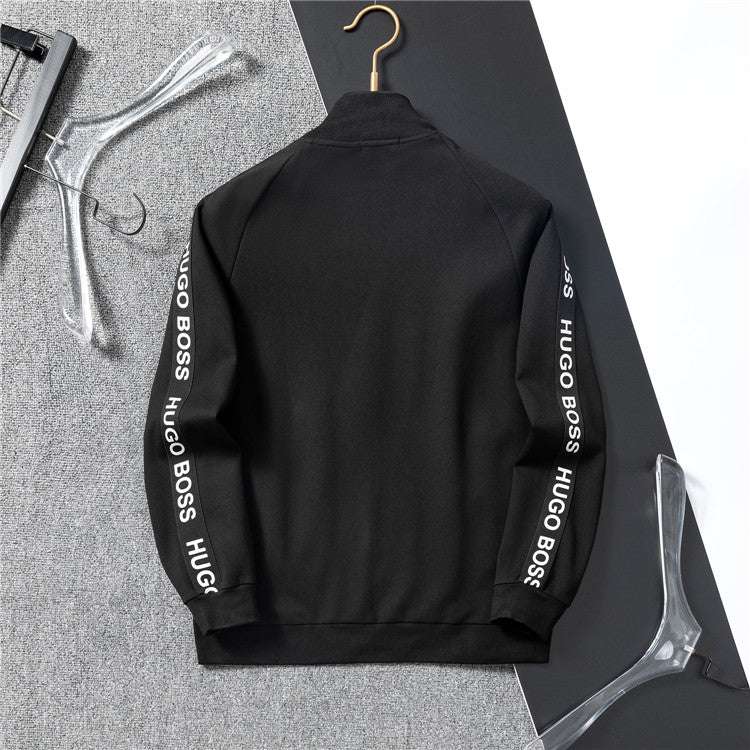 Les ensembles survêtement Hugo Boss allient performance et style. Leur design sophistiqué et leur qualité supérieure.pas cher.le moins cher.