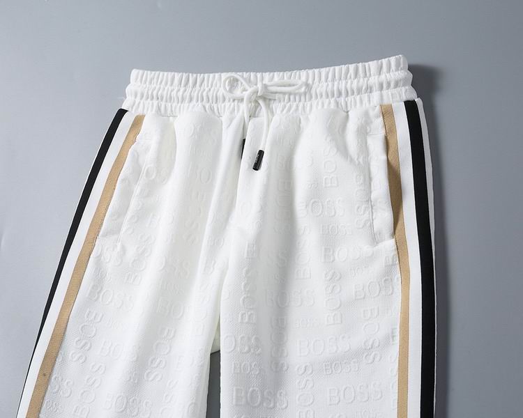 Les ensembles survêtement Hugo Boss allient performance et style. Leur design sophistiqué et leur qualité supérieure.pas cher.le moins cher.