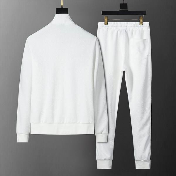 Les ensembles survêtement Hugo Boss allient performance et style. Leur design sophistiqué et leur qualité supérieure.pas cher.le moins cher.