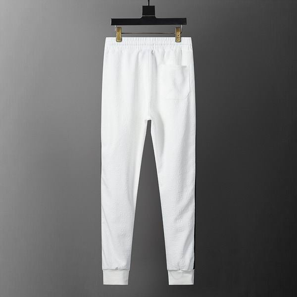Les ensembles survêtement Hugo Boss allient performance et style. Leur design sophistiqué et leur qualité supérieure.pas cher.le moins cher.