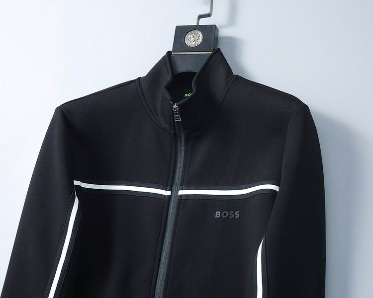 Les ensembles survêtement Hugo Boss allient performance et style. Leur design sophistiqué et leur qualité supérieure.pas cher.le moins cher.