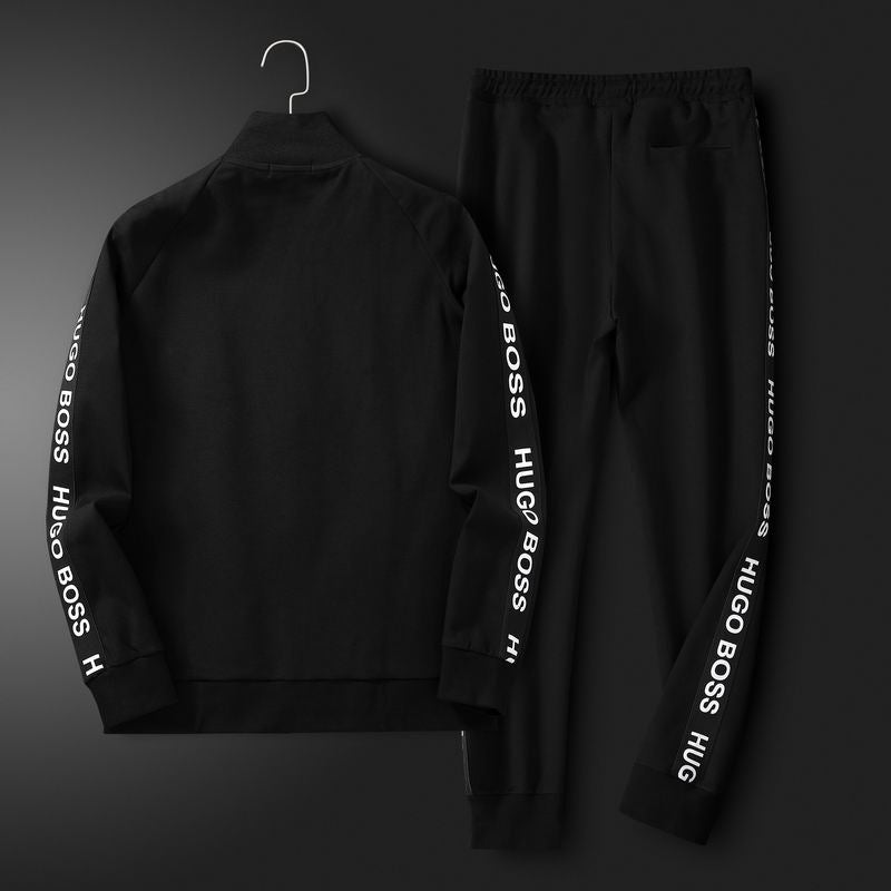 Les ensembles survêtement Hugo Boss allient performance et style. Leur design sophistiqué et leur qualité supérieure.pas cher.le moins cher.