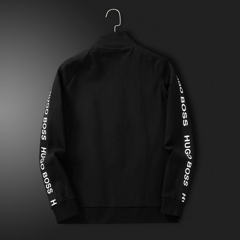 Les ensembles survêtement Hugo Boss allient performance et style. Leur design sophistiqué et leur qualité supérieure.pas cher.le moins cher.