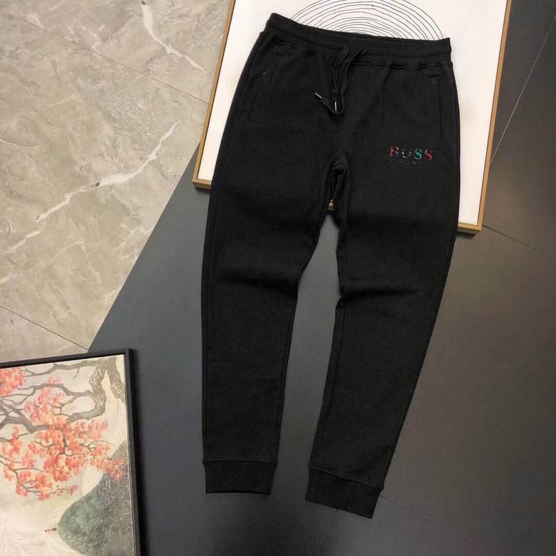 Les ensembles survêtement Hugo Boss allient performance et style. Leur design sophistiqué et leur qualité supérieure.pas cher.le moins cher.