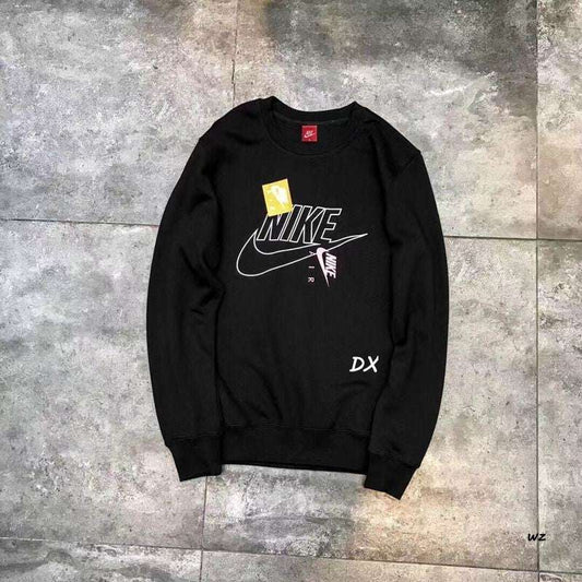 Les sweats Nike allient performance et style. Leur design moderne et leur technologie de pointe les rendent indispensables. Pas cher. Le moins cher.