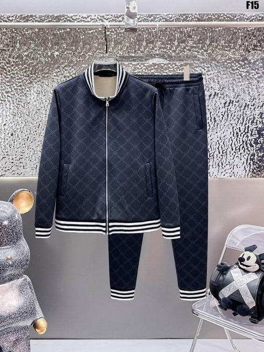 Les ensembles survêtement Balenciaga allient performance et style. Leur design avant-gardiste et leur qualité supérieure. Pas cher. Le moins cher.
