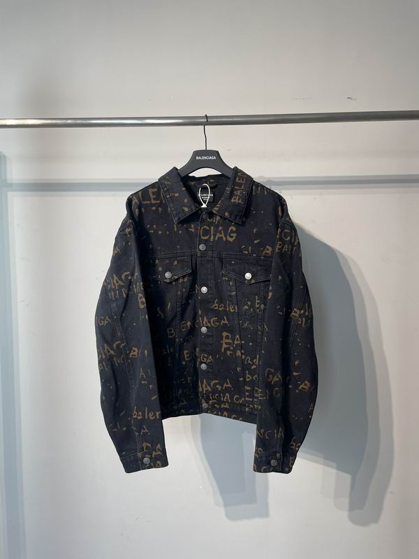 Les ensembles survêtement Balenciaga allient performance et style. Leur design avant-gardiste et leur qualité supérieure. Pas cher. Le moins cher.