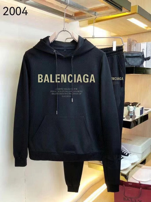 Les ensembles survêtement Balenciaga allient performance et style. Leur design avant-gardiste et leur qualité supérieure. Pas cher. Le moins cher.