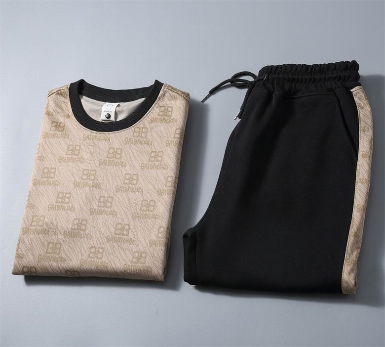 Les ensembles survêtement Balenciaga allient performance et style. Leur design avant-gardiste et leur qualité supérieure. Pas cher. Le moins cher.