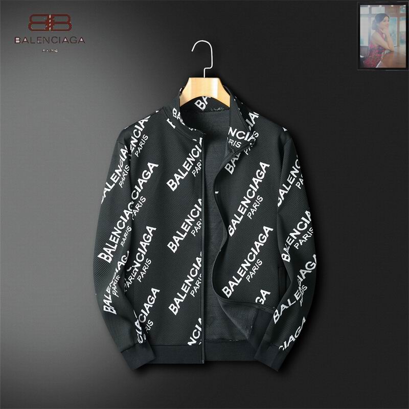 Les ensembles survêtement Balenciaga allient performance et style. Leur design avant-gardiste et leur qualité supérieure. Pas cher. Le moins cher.