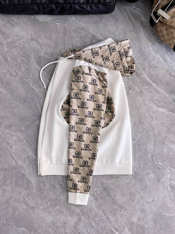 Les ensembles survêtement Balenciaga allient performance et style. Leur design avant-gardiste et leur qualité supérieure. Pas cher. Le moins cher.