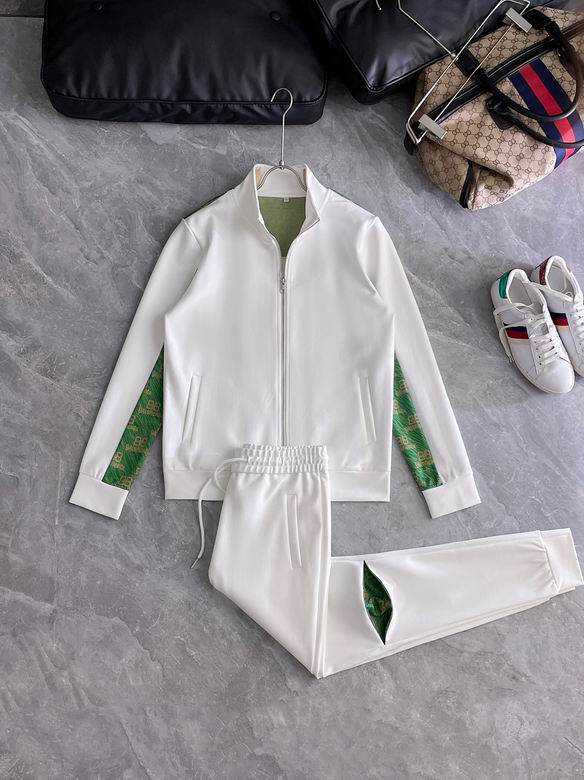 Les ensembles survêtement Balenciaga allient performance et style. Leur design avant-gardiste et leur qualité supérieure. Pas cher. Le moins cher.