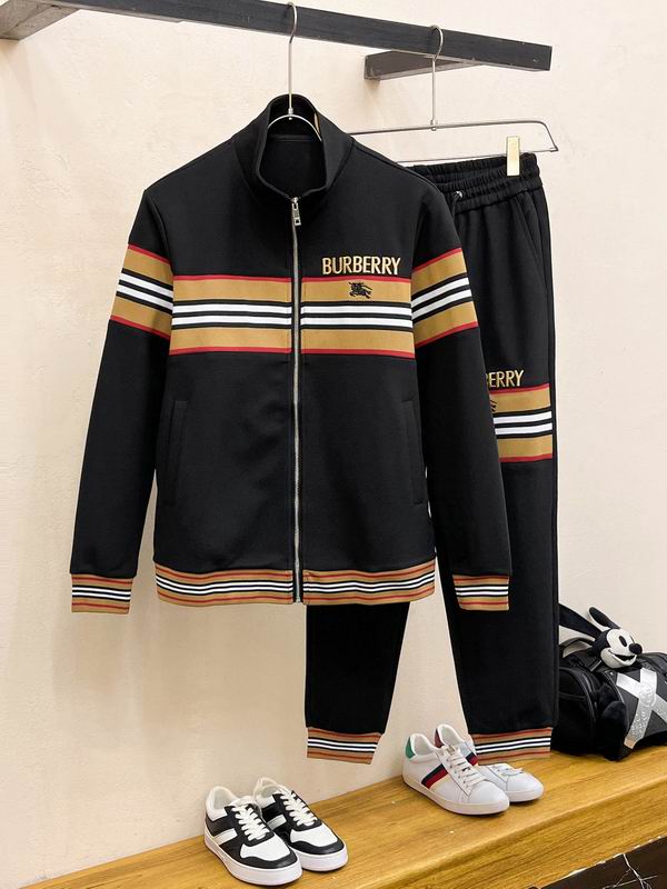 Les ensembles survêtement Burberry combinent performance et style. Leur design sophistiqué. Pas cher.le moins cher.