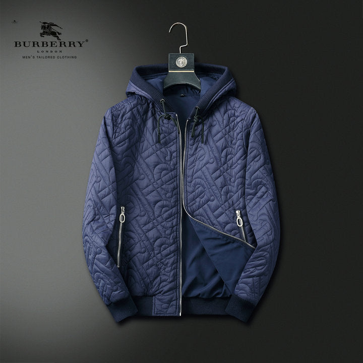 Les ensembles survêtement Burberry combinent performance et style. Leur design sophistiqué. Pas cher.le moins cher.
