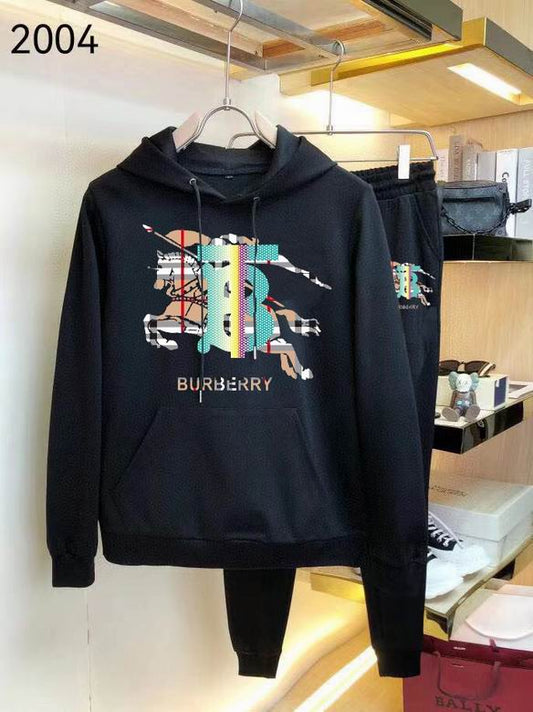 Les ensembles survêtement Burberry combinent performance et style. Leur design sophistiqué. Pas cher.le moins cher.