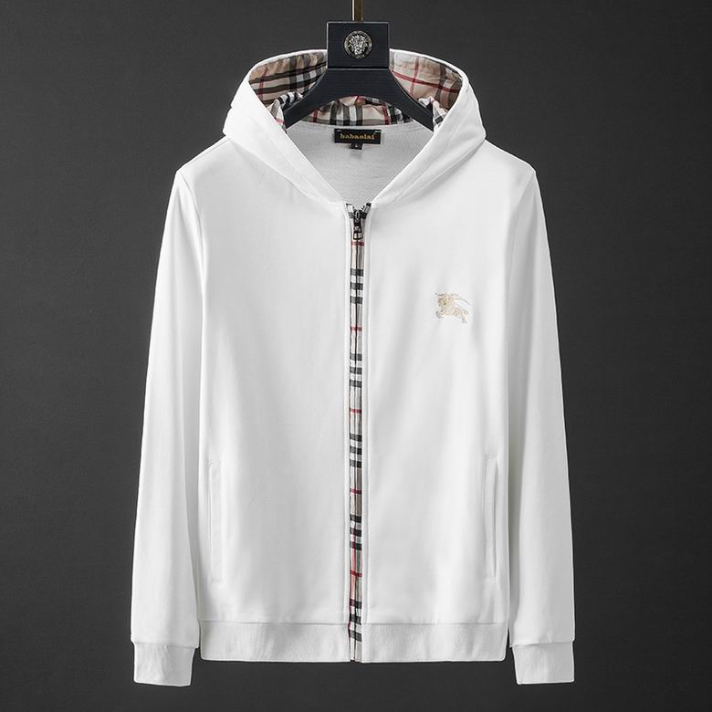 Les ensembles survêtement Burberry combinent performance et style. Leur design sophistiqué. Pas cher.le moins cher.