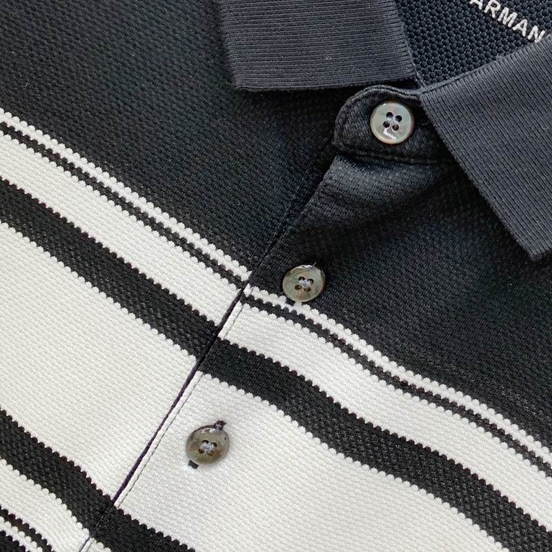Les polos Armani pour homme reflètent l’élégance raffinée et le savoir-faire emblématique de la maison italienne. Au meilleur prix 