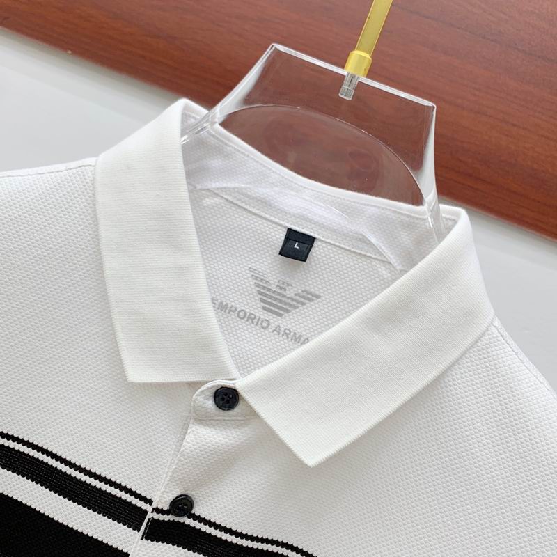 Les polos Armani pour homme reflètent l’élégance raffinée et le savoir-faire emblématique de la maison italienne. Au meilleur prix 