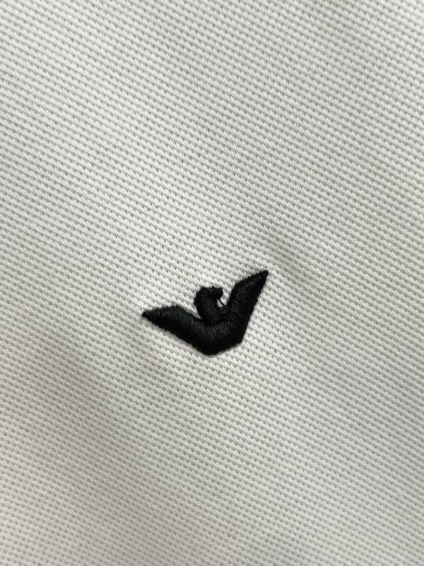 Les polos Armani pour homme reflètent l’élégance raffinée et le savoir-faire emblématique de la maison italienne. Au meilleur prix 