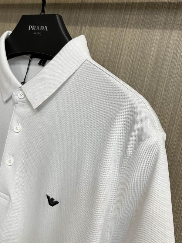 Les polos Armani pour homme reflètent l’élégance raffinée et le savoir-faire emblématique de la maison italienne. Au meilleur prix 