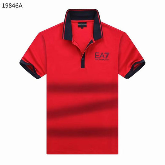 Les polos Armani pour homme reflètent l’élégance raffinée et le savoir-faire emblématique de la maison italienne. Au meilleur prix 