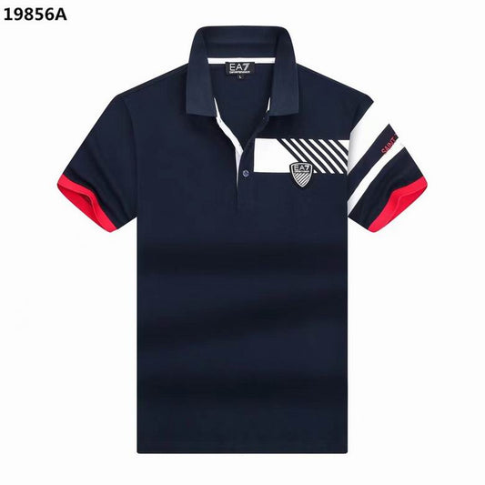 Les polos Armani pour homme reflètent l’élégance raffinée et le savoir-faire emblématique de la maison italienne. Au meilleur prix 