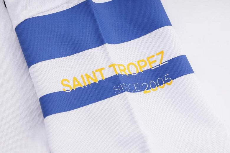 Les polos Armani pour homme reflètent l’élégance raffinée et le savoir-faire emblématique de la maison italienne. Au meilleur prix 