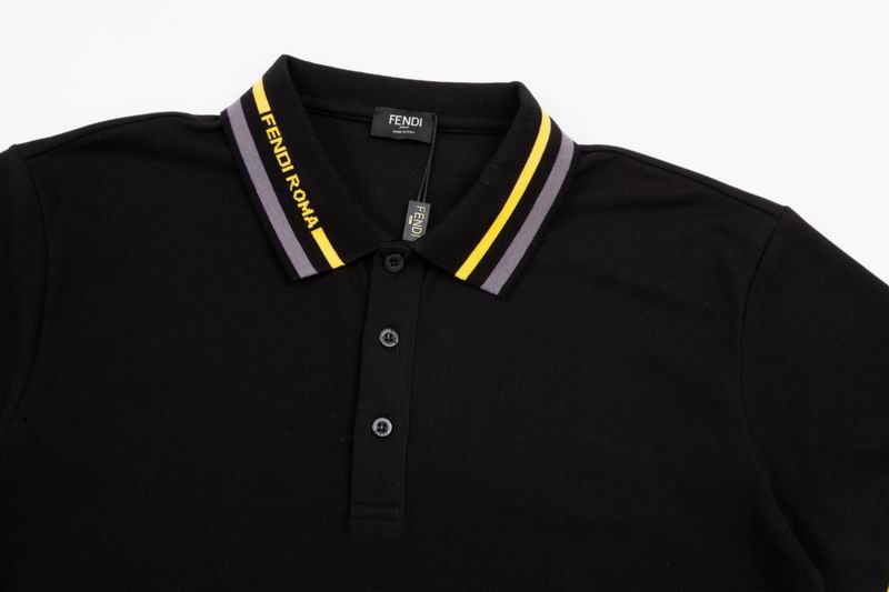 Les polos T-shirt Fendi pour homme incarnent l’élégance italienne avec une touche de modernité , caractéristiques de la maison Fendi. Au meilleur prix 