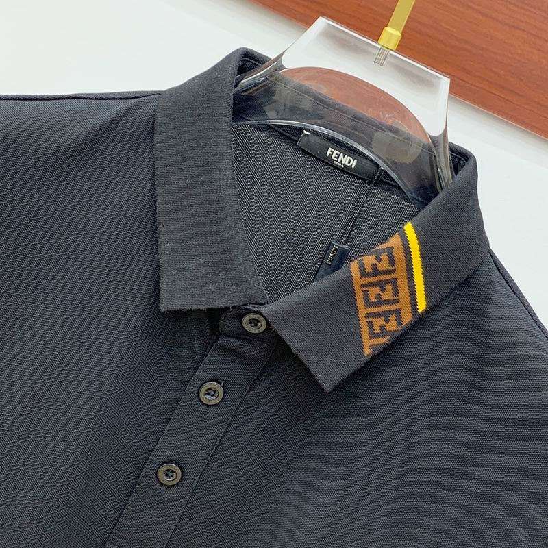 Les polos T-shirt Fendi pour homme incarnent l’élégance italienne avec une touche de modernité , caractéristiques de la maison Fendi. Au meilleur prix 
