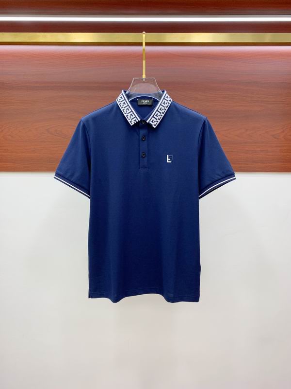 Les polos T-shirt Fendi pour homme incarnent l’élégance italienne avec une touche de modernité , caractéristiques de la maison Fendi. Au meilleur prix 