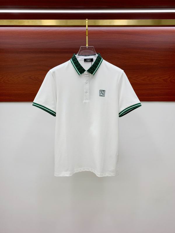 Les polos T-shirt Fendi pour homme incarnent l’élégance italienne avec une touche de modernité , caractéristiques de la maison Fendi. Au meilleur prix 