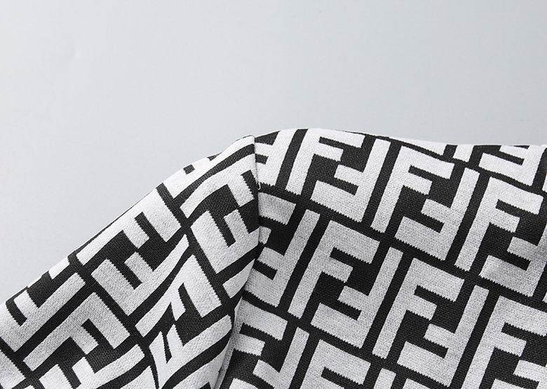 Les polos T-shirt Fendi pour homme incarnent l’élégance italienne avec une touche de modernité , caractéristiques de la maison Fendi. Au meilleur prix 
