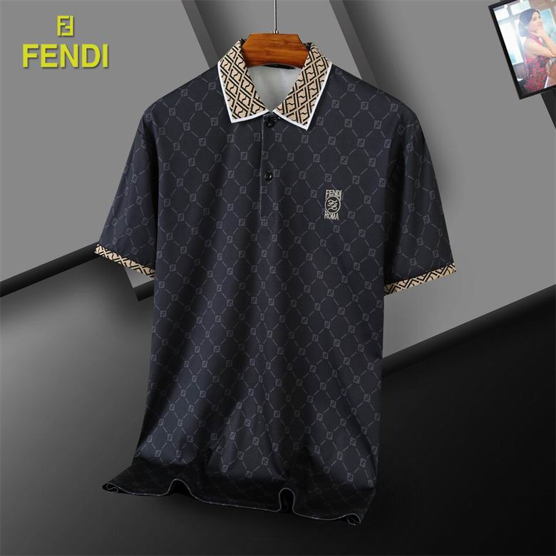 Les polos T-shirt Fendi pour homme incarnent l’élégance italienne avec une touche de modernité , caractéristiques de la maison Fendi. Au meilleur prix 