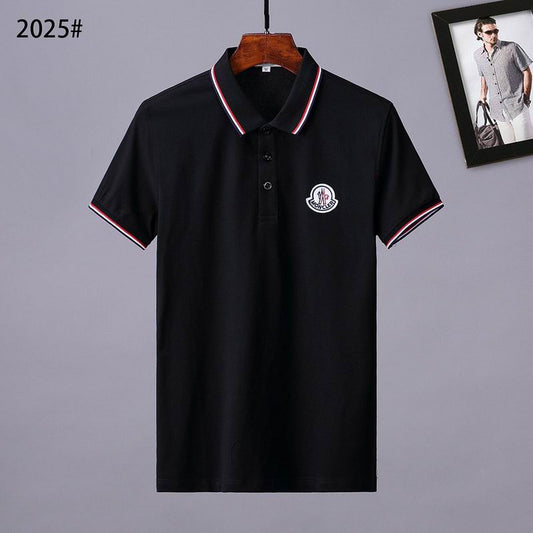 Le polo T-shirt Moncler pour homme incarne le summum de l'élégance décontractée et du style intemporel.au meilleur prix