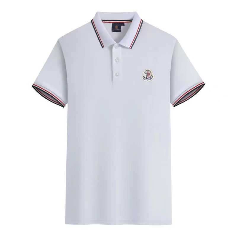 Le polo T-shirt Moncler pour homme incarne le summum de l'élégance décontractée et du style intemporel.au meilleur prix
