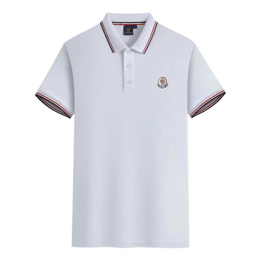 Le polo T-shirt Moncler pour homme incarne le summum de l'élégance décontractée et du style intemporel.au meilleur prix