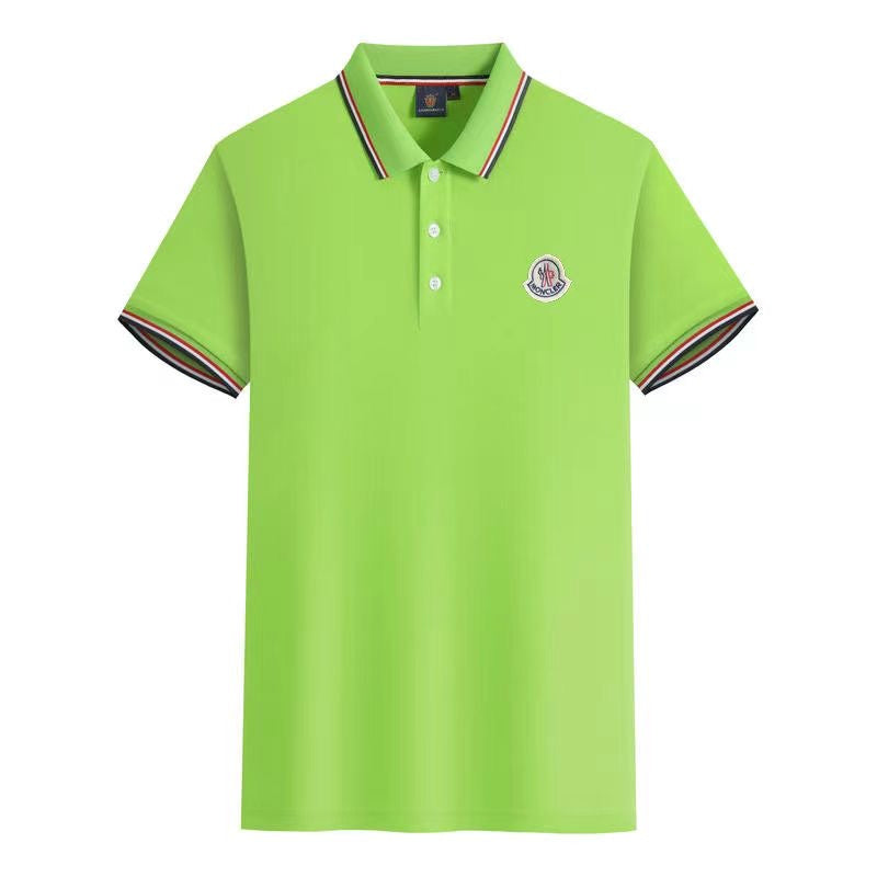 Le polo T-shirt Moncler pour homme incarne le summum de l'élégance décontractée et du style intemporel.au meilleur prix