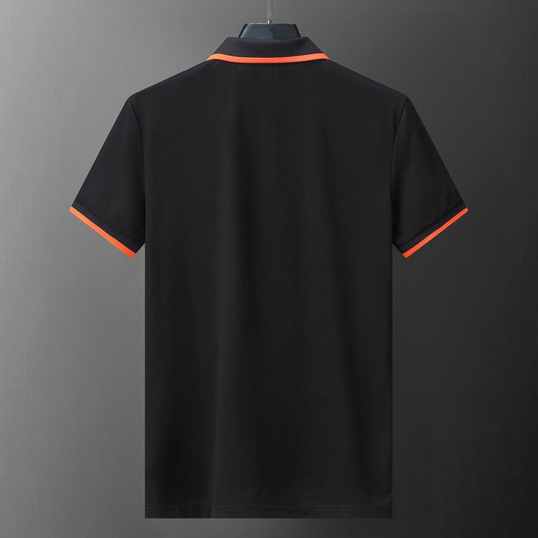Le polo T-shirt Moncler pour homme incarne le summum de l'élégance décontractée et du style intemporel.au meilleur prix