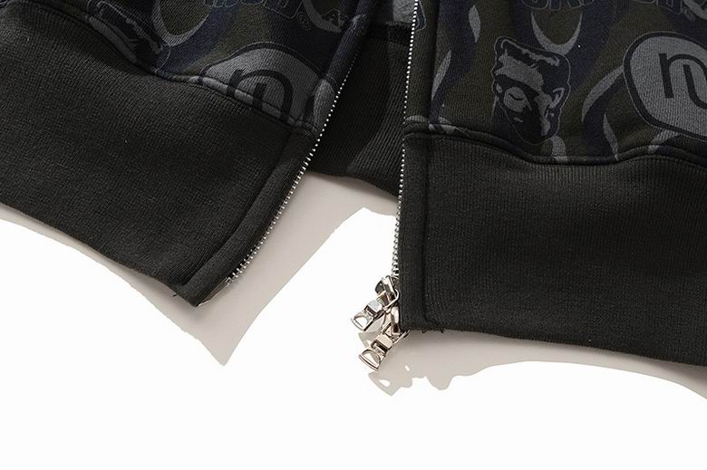 Les sweats Bape Sta pour homme incarnent l’essence du streetwear avec un design audacieux et reconnaissable, propre à la marque A Bathing Ape (Bape).