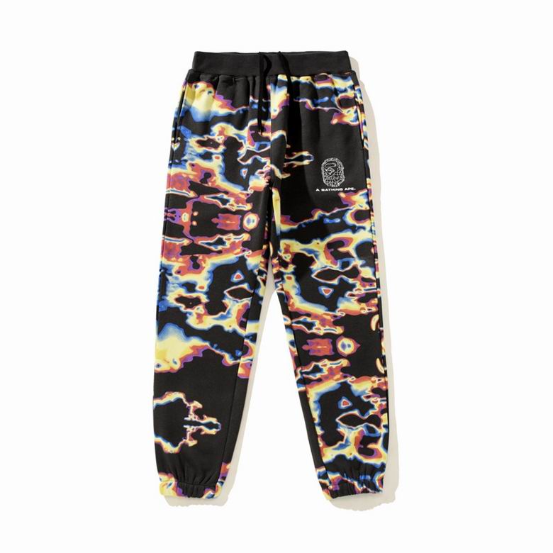 Les sweats Bape Sta pour homme incarnent l’essence du streetwear avec un design audacieux et reconnaissable, propre à la marque A Bathing Ape (Bape).