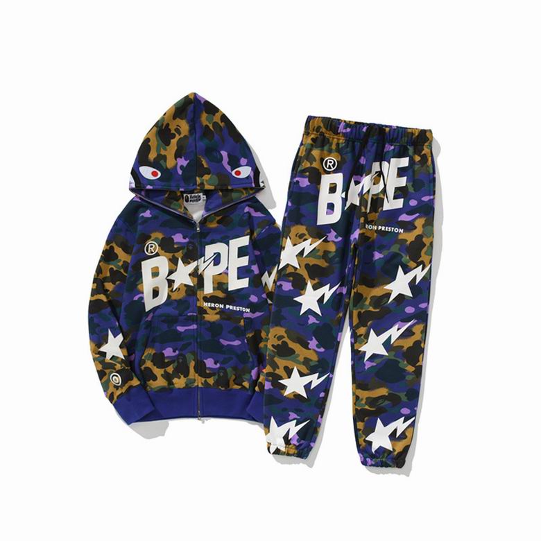 Les sweats Bape Sta pour homme incarnent l’essence du streetwear avec un design audacieux et reconnaissable, propre à la marque A Bathing Ape (Bape).