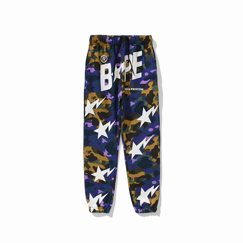 Les sweats Bape Sta pour homme incarnent l’essence du streetwear avec un design audacieux et reconnaissable, propre à la marque A Bathing Ape (Bape).